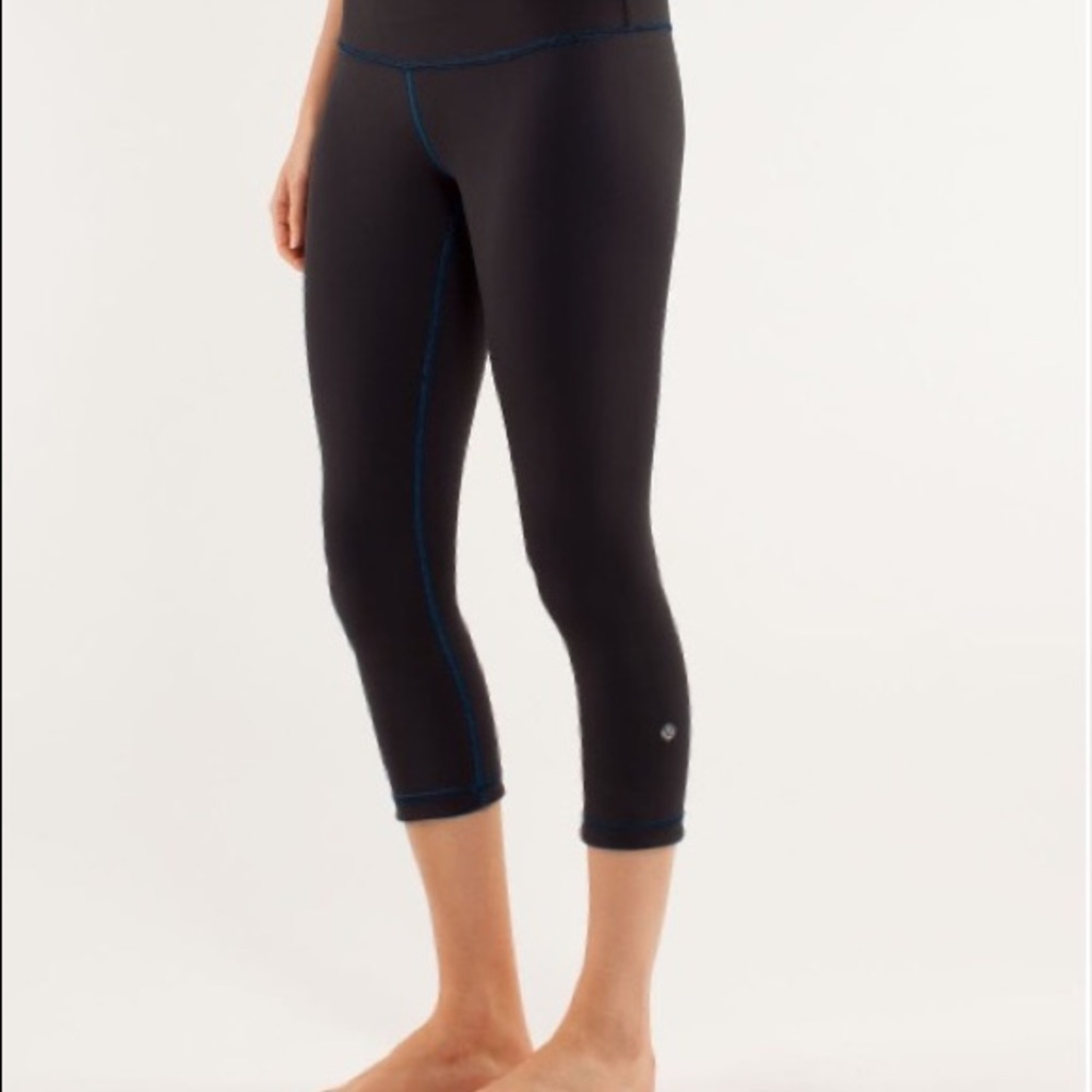 Lululemon Wunder Under Crop Reversible blue/black